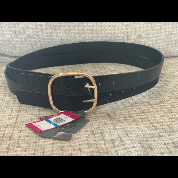 Brand new Vince camuto belt - Picture 1 of 5